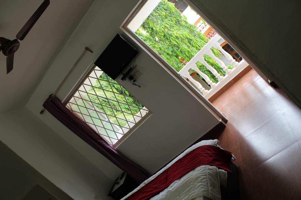 Sugar Plum Macedo Palms Bed & Breakfast Baga Bilik gambar